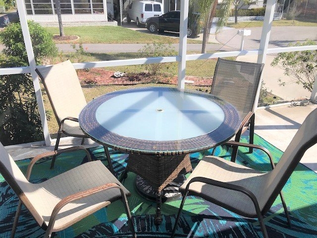 902 Uplands W, Venice FL- Turnkey- Move in Ready- Close to Pool 24